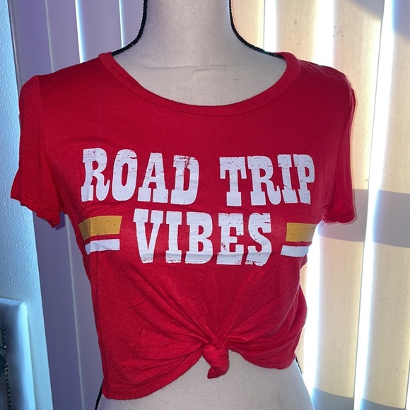 Crop Top - Picture 1 of 5